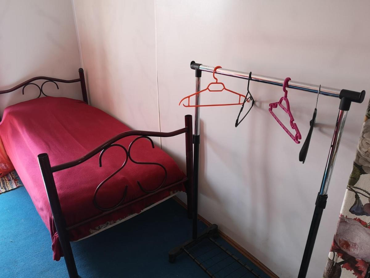 גודאורי White Shino Hostel חדר תמונה